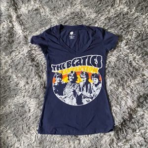 Vtg the Beatles v neck tee size small from 2011